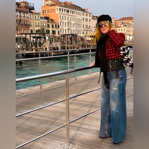 Alice + olivia TRISH MID RISE BAGGY JEAN size 28 - Picture 7 of 10